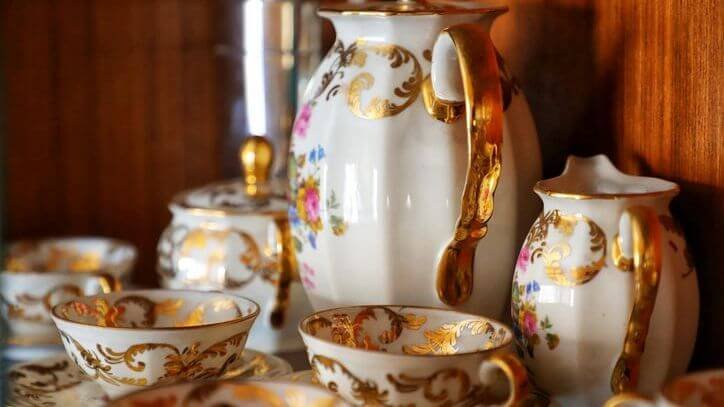 Antique china buyers Boynton Beach Florida. Updated 2025